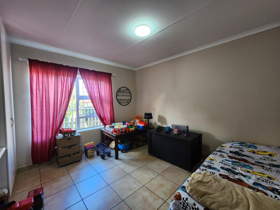 3 Bedroom Property for Sale in Denneoord Western Cape